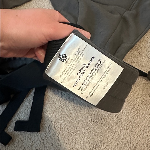 ERGOBABY Embrace | Heather Gray - Picture 3 of 5